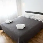 Le Monde Apartment