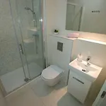 Le Monde Apartment *