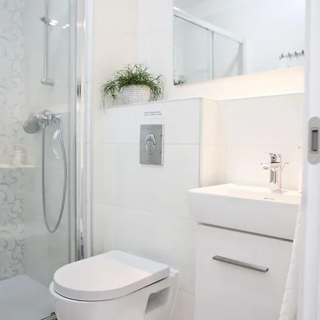Le Monde 스플리트