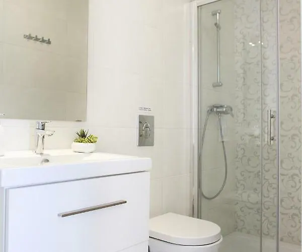 Le Monde Apartment *